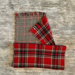 Tartan Plaid large wrap scarf in red dark navy blue, cream, green. Rever…